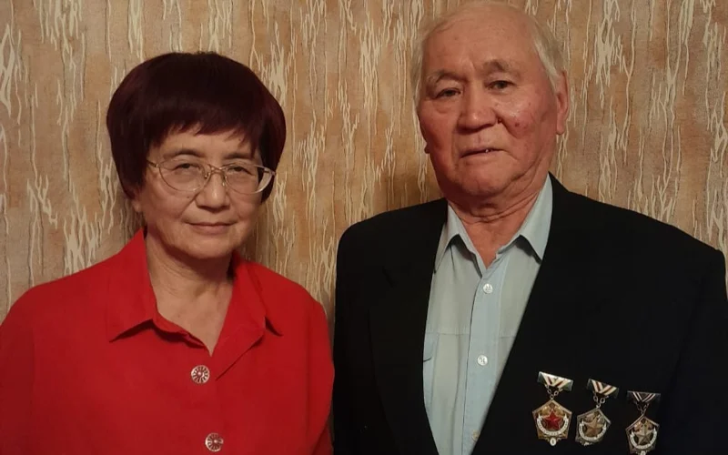 Көмір өнеркәсібінде 1993 жылдан бері, яғни 32 жылға жуық уақыт бойы жұмыс істеп келемін.